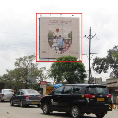 Brigade Golden triangle mall junction traffic from Whitefeild Kadugodi to BIAL & Hoskote